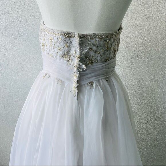 Alfred Angelo Sapphire White Tea Length Dress - Picture 5 of 16